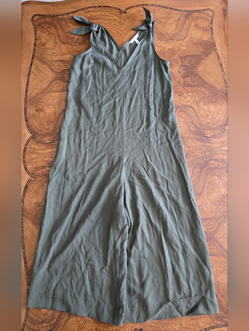 BCBGeneration Shoulder Tie V-Neck Culotte Jumpsuit in Olive Green Womens Size XS